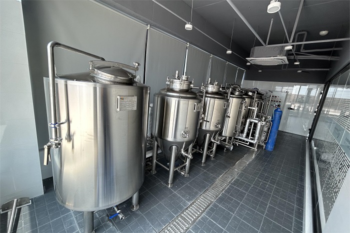 精釀<a href=http://www.jasfril.cn/ target=_blank class=infotextkey>啤酒設備</a>-山東天泰啤酒設備